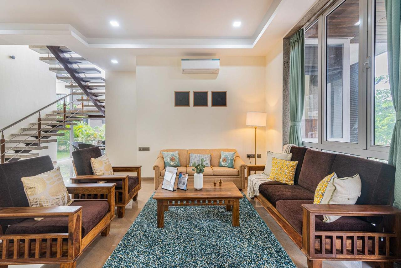 Sierra Skies By Stayvista - A Mountain-View Villa Featuring A Rooftop Swimming Pool, Jacuzzi, Turf, And A Gym For An Elevated Stay Lonavala Ngoại thất bức ảnh
